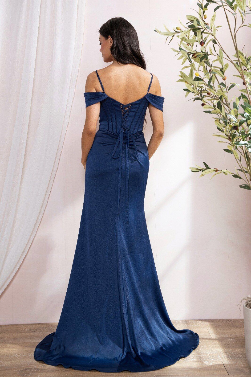 Vestido de Gala Azul Marino Satín con Corset de Pedrería - Imagen 3